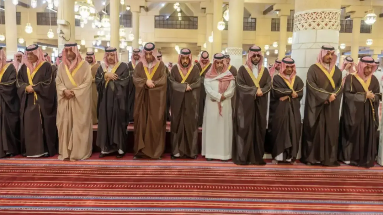وفاة الأمير محمد بن بندر آل سعود وحضور ملكي في صلاة الميت